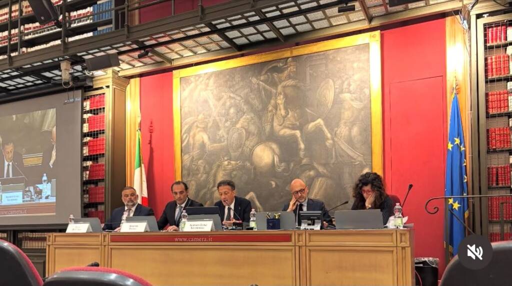 Immagine del post 21826 - Basilicata Stellantis, Lomuti (M5S) :”promesse nel 2028, crisi nel 2026. Su Melfi ancora nessuna risposta” - Basilicata