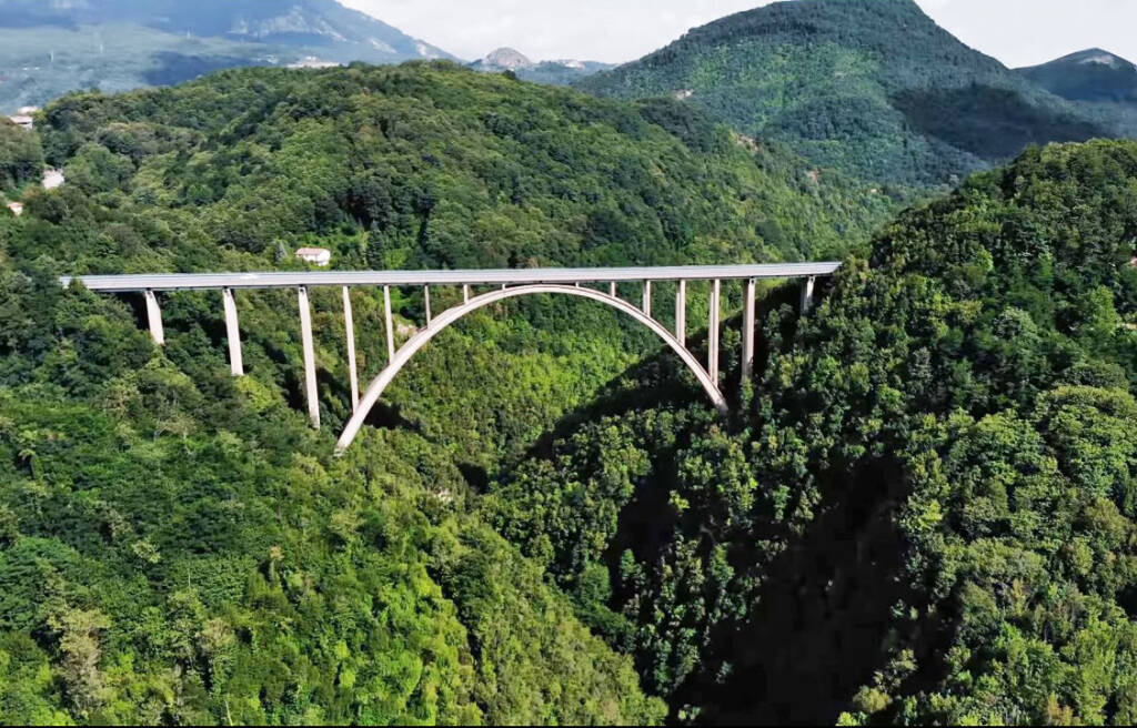 Immagine del post 2355 - Basilicata Lagonegro, al via lavori sul ponte Pietre bianche - Basilicata