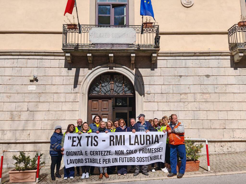 Immagine del post 4286 - Basilicata Protestano ex Tis e Rmi: presidi in diversi comuni lucani - Basilicata