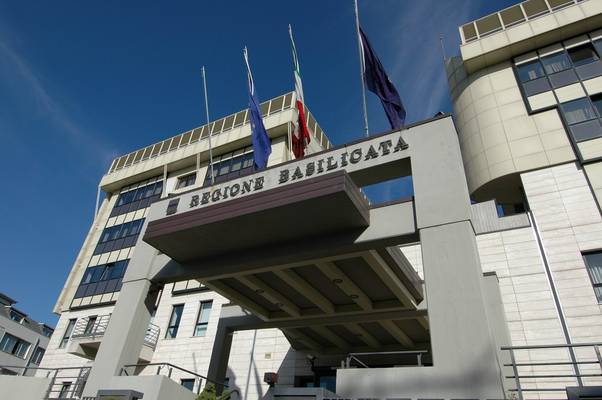 Immagine del post 25448 - Basilicata Blocco al Data Center della Regione: qual è la verità? - Basilicata