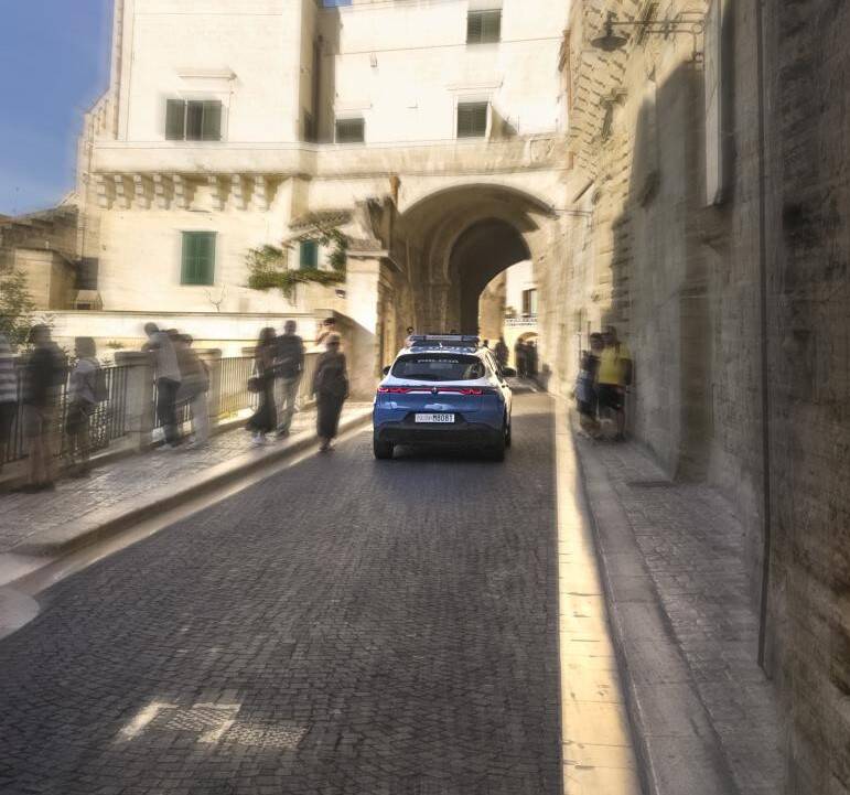 Immagine del post 19598 - Basilicata Matera: la Polizia sventa furto in abitazione, arrestati due uomini - Basilicata
