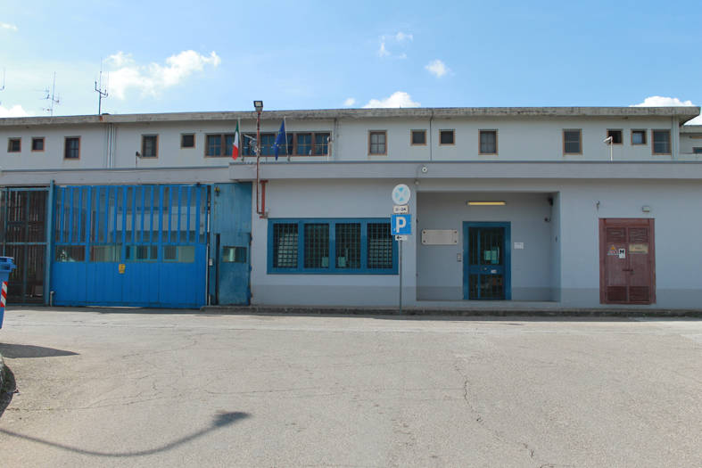 Blitz nel carcere di Melfi: sequestrati droga e telefonini - Basilicata