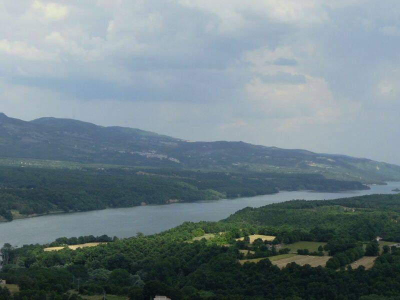 Immagine del post 23163 - Basilicata Lago del Pertusillo, pressioni ambientali lo rendono vulnerabile: necessarie azioni di prevenzione - Basilicata