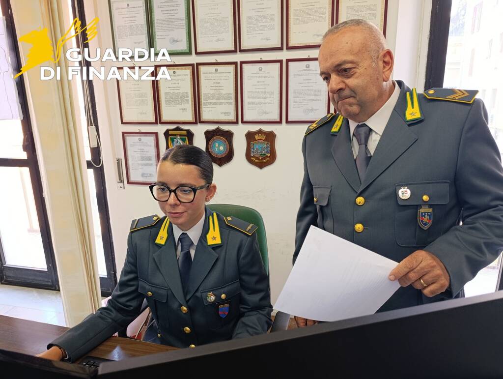 Peculato, sequestrati 11mila euro a direttore amministrativo di una scuola materana - Basilicata