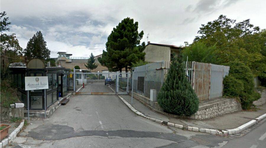 Immagine del post 25578 - Basilicata Carcere di Potenza, sequestrati droga e telefonini - Basilicata
