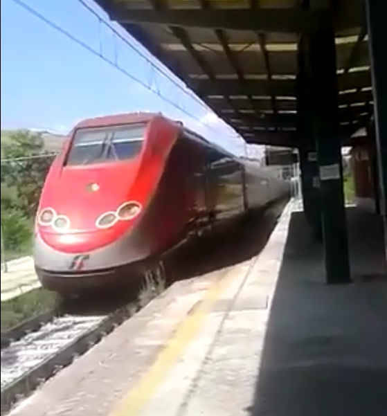 Immagine del post 8515 - Basilicata Alta velocità a rischio a Sud di Napoli: l’appello a Bardi e De Luca - Basilicata
