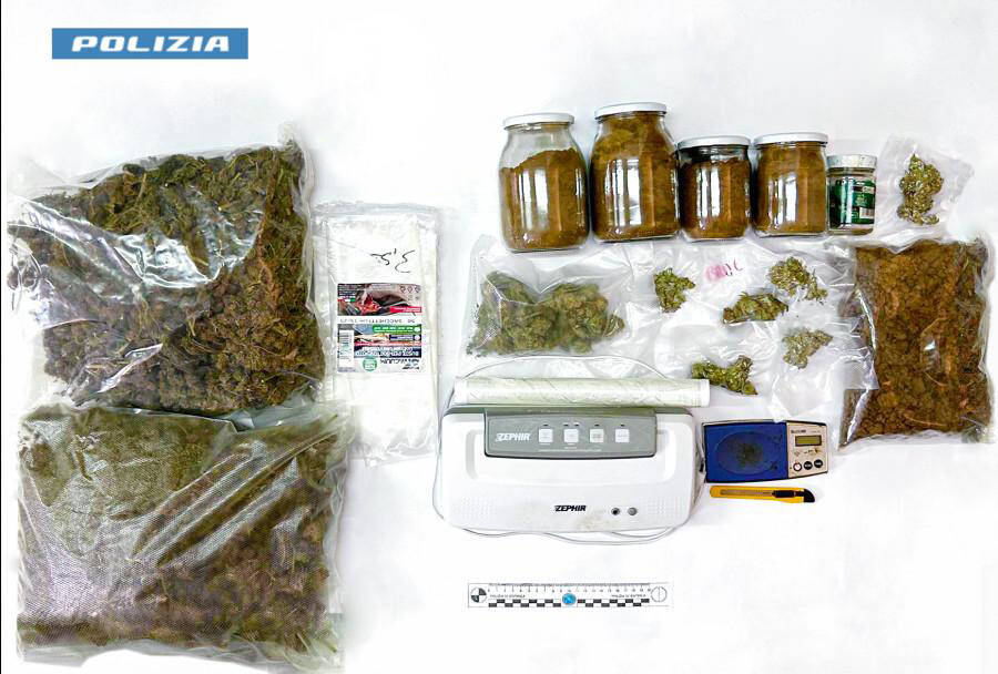 Immagine del post 6403 - Basilicata Policoro, la Polizia di Stato sequestra 4,5 kg di droga e arresta un 36enne del posto - Basilicata