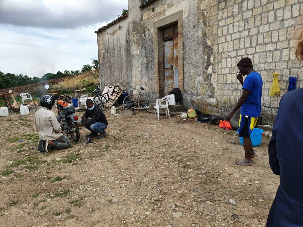 Immagine del post 13034 - Basilicata Condizione dei migranti in Basilicata, Simonetti scrive a Mattarella - Basilicata