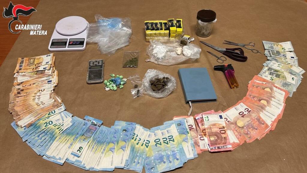 Droga a Policoro: arrestato dai Carabinieri presunto spacciatore - Basilicata