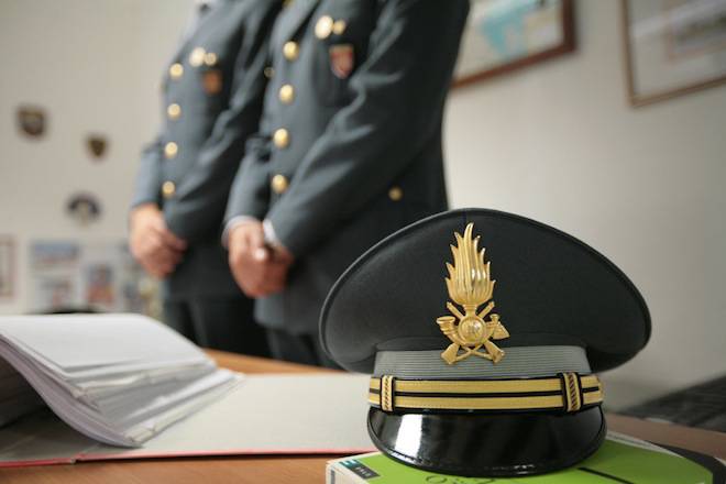 Corruzione e riciclaggio: perquisizioni al Ministero della Difesa, Ferrovie e Terna - Basilicata