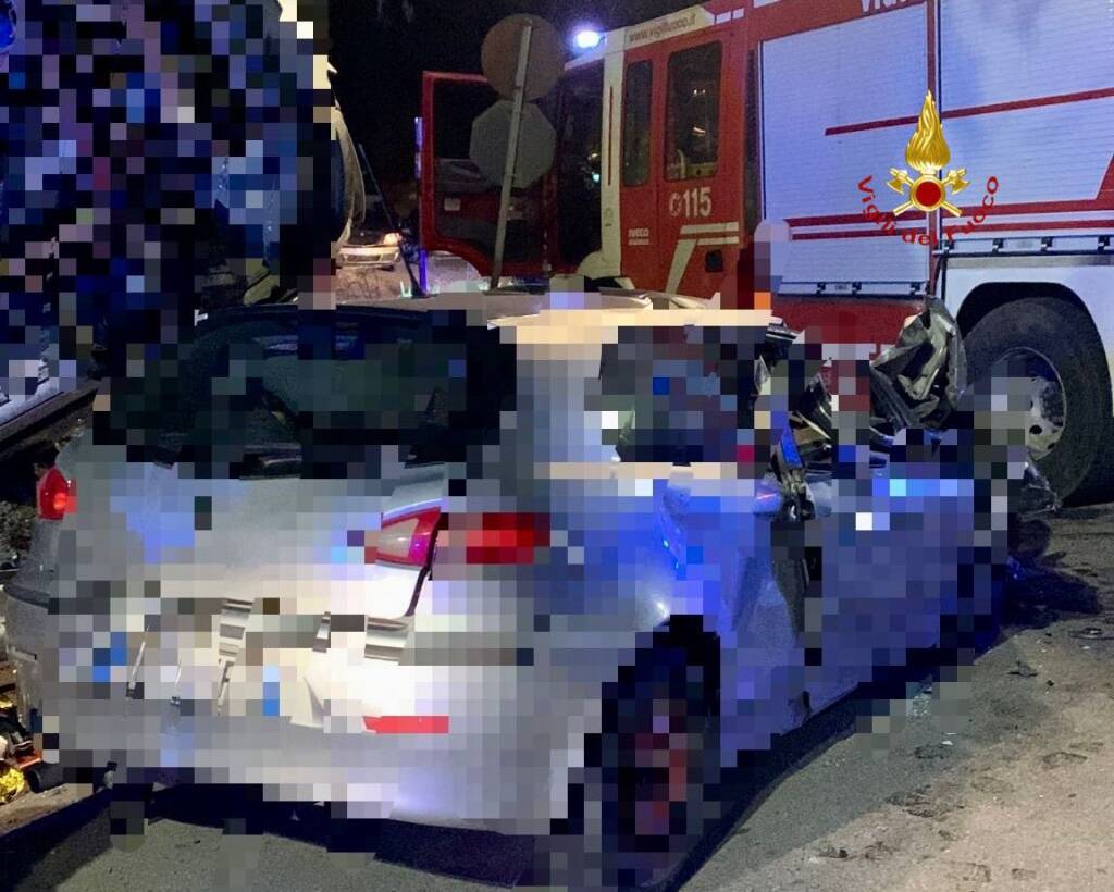 Immagine del post 19778 - Basilicata Incidente stradale a Policoro, un morto e un ferito - Basilicata