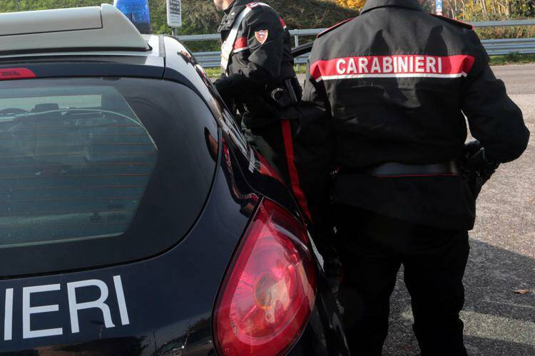 Detenzione e spaccio di droga, 42enne arrestato in Val d’Agri - Basilicata