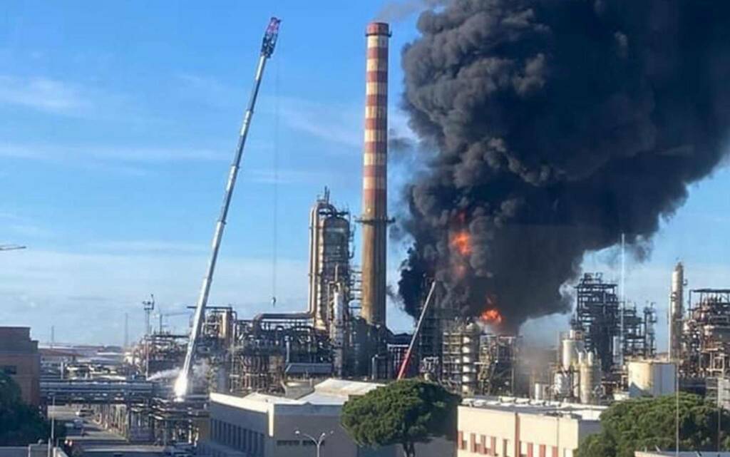 Immagine del post 2871 - Basilicata Eni conferma aumento produzione di gas e petrolio, alla faccia della transizione energetica - Basilicata