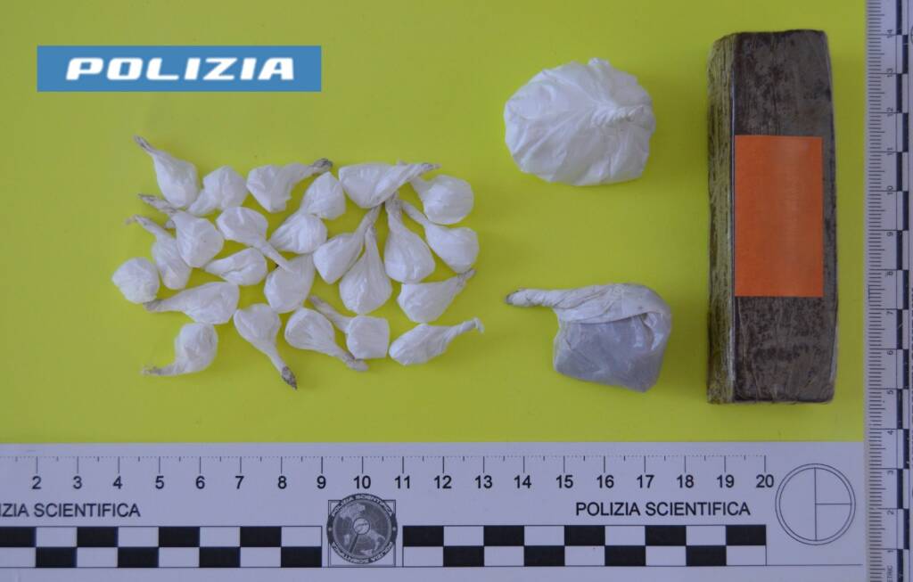 Droga, spacciatore arrestato dalla polizia sulla Basentana - Basilicata