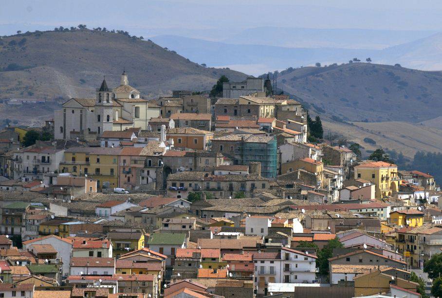 Tolve, il Consiglio comunale dice no al riconoscimento della Palestina - Basilicata