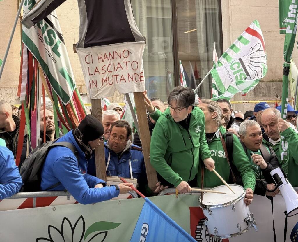 Immagine del post 16614 - Basilicata Tavolo automotive, Fim Cisl: intervenire con urgenza sulla situazione delle aziende dell’indotto di Melfi - Basilicata