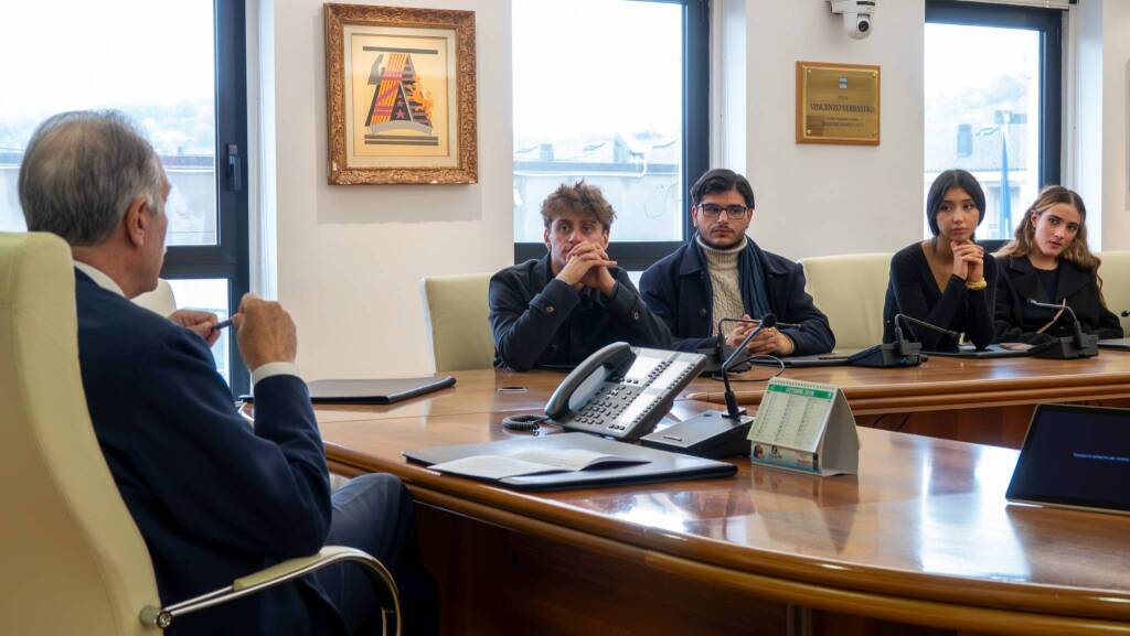 Mobilitazione studenti: dalla Regione Basilicata 1,9 milioni di euro per i libri scolastici - Basilicata