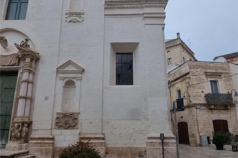 Scoppio manda in frantumi i vetri della chiesa del Purgatorio - Gravina in Puglia