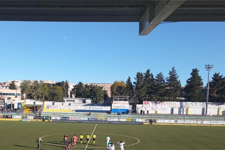 Immagine del post 14441 - Gravina in Puglia Riqualificazione tribuna est stadio Vicino - Gravina in Puglia
