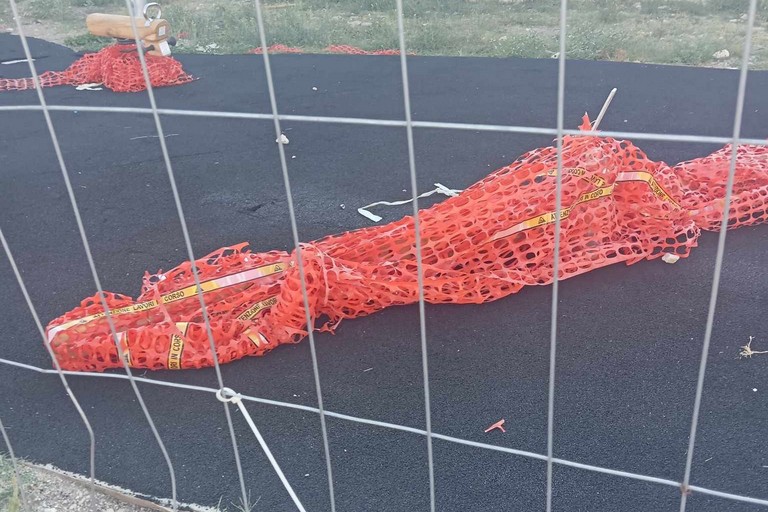 Immagine del post 11222 - Gravina in Puglia Vandali in azione al parco di Via Alfieri - Gravina in Puglia