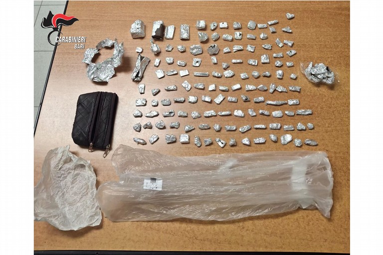 Droga, arresto nel parco giochi, nuovi particolari - Gravina in Puglia