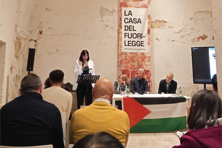Immagine del post 12402 - Gravina in Puglia “Palestina tra Oriente e Occidente” - cronaca di un genocidio annunciato - Gravina in Puglia