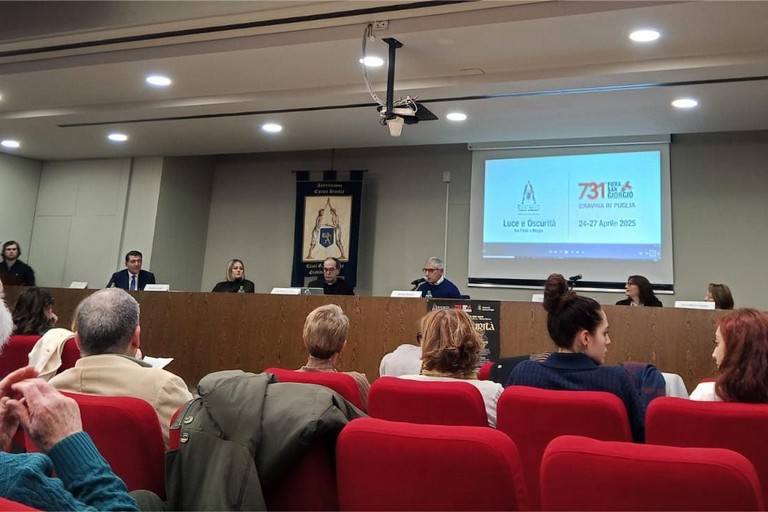 Immagine del post 5310 - Gravina in Puglia luce e oscurità convegno - Gravina in Puglia