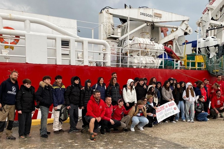 Dalla vittoria al molo: la "Benedetto XIII" sale a bordo della Life Support di Emergency - Gravina in Puglia