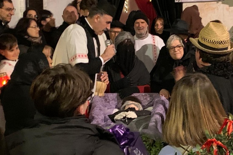 Immagine del post 17033 - Gravina in Puglia Le due maschere tipiche, un testamento canzonatorio e la rievocazione tradizionale - Gravina in Puglia