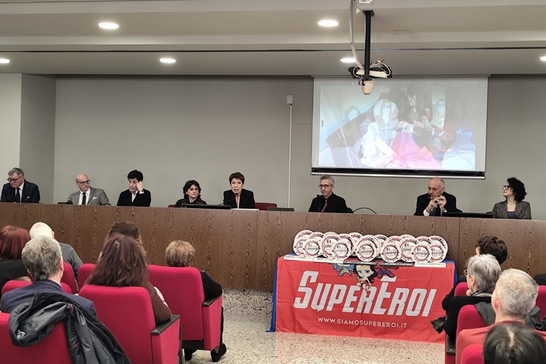 Immagine del post 18117 - Gravina in Puglia Premio Nazionale Supereroi d’Italia, la parola ai relatori - Gravina in Puglia