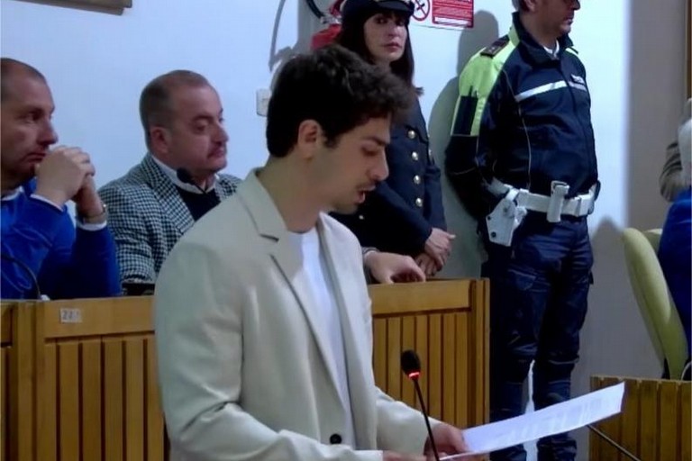 Immagine del post 20366 - Gravina in Puglia Vertenza Natuzzi, mozione del consiglio comunale - Gravina in Puglia