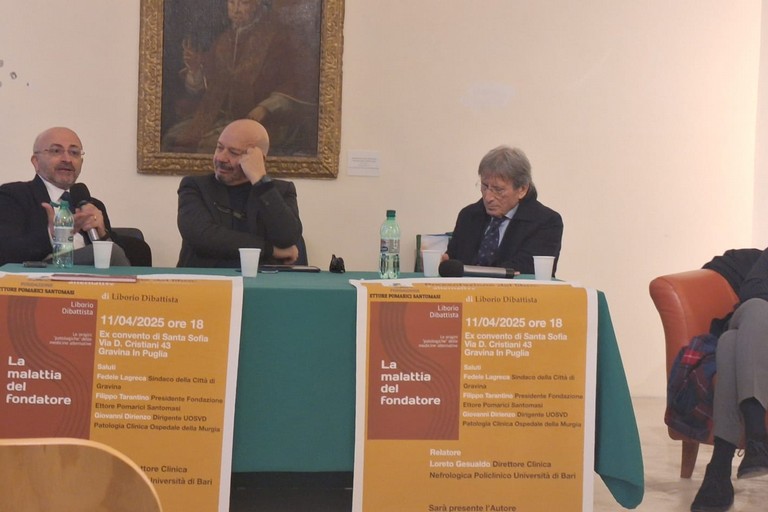 Immagine del post 5835 - Gravina in Puglia Presentato l’inedito libro di Dibattista, "La malattia del fondatore” - Gravina in Puglia