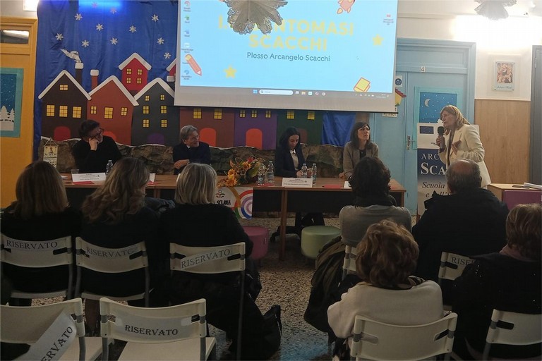 Immagine del post 14937 - Gravina in Puglia “Difendiamo la Scuola”: confronto pubblico sul futuro dell’Arcangelo Scacchi - Gravina in Puglia