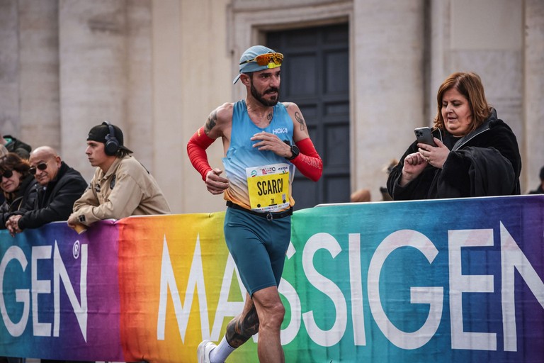 Immagine del post 4141 - Gravina in Puglia Giuseppe Scarci è il maratoneta più veloce di Gravina - Gravina in Puglia