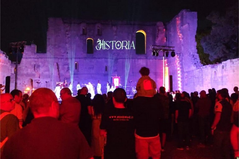 Immagine del post 8754 - Gravina in Puglia La prima serata del XXIII Raduno multiepoca di Historia - Gravina in Puglia