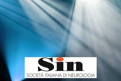Immagine del post 23076 - Gravina in Puglia Ponte e Comune si illuminano di blu - Gravina in Puglia