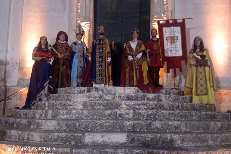 Immagine del post 8776 - Gravina in Puglia Ad Historia è tempo del cerimoniale Angioino - Gravina in Puglia
