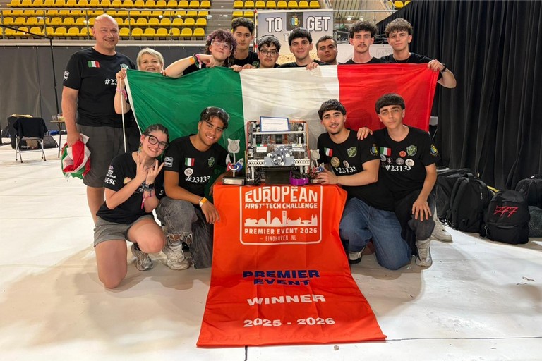 Immagine del post 21963 - Gravina in Puglia Il team TO GET THERE dell'I.I.S.S. Bachelet-Galilei trionfa in Olanda - Gravina in Puglia