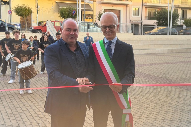 Immagine del post 26373 - Gravina in Puglia Taglio del nastro per "la Mia Casa" - Gravina in Puglia