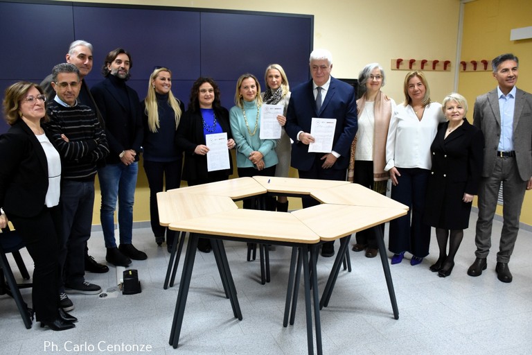 Immagine del post 20896 - Gravina in Puglia L’IISS “Bachelet- Galilei” guarda oltre i confini nazionali - Gravina in Puglia