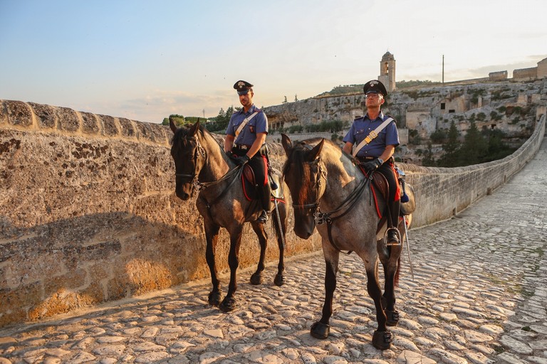 Immagine del post 8886 - Gravina in Puglia Sicurezza, carabinieri a cavallo per il centro - Gravina in Puglia
