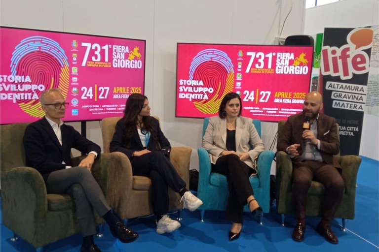 Immagine del post 6464 - Gravina in Puglia Istituzioni in fiera - Gravina in Puglia