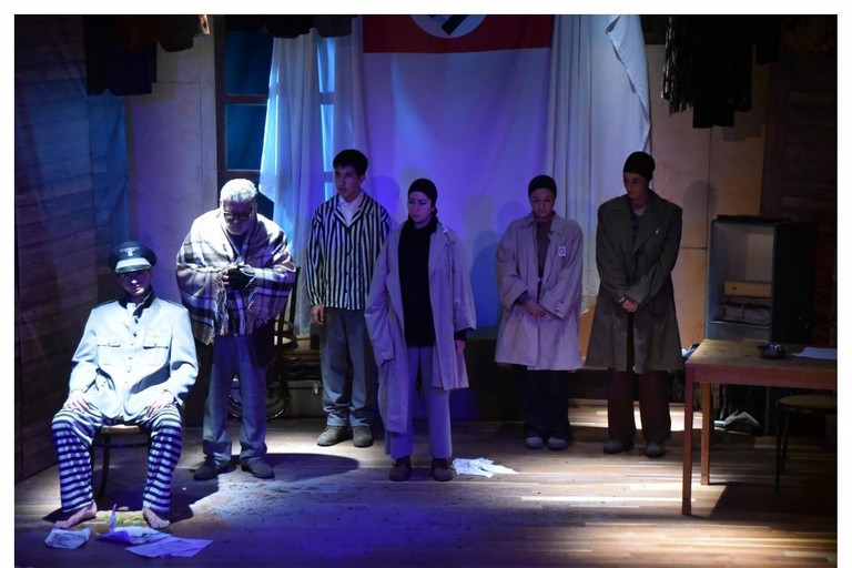 Immagine del post 970 - Gravina in Puglia La shoah a teatro: al Vida processo a Dio di Stefano Massini - Gravina in Puglia