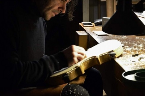 Immagine del post 25498 - Gravina in Puglia Un Liutaio gravinese al Musica Expo and Festival di Cremona - Gravina in Puglia