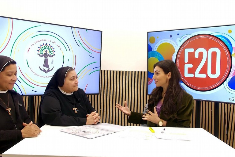 Centenario Congregazione Suore Missionarie Francescane di Gesù Crocifisso - Gravina in Puglia