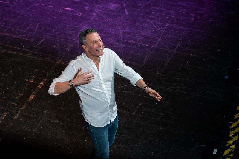 Immagine del post 1316 - Murgia Altamura, Teatro Mercadante: risate e nostalgia con Marco Falaguasta - Murgia