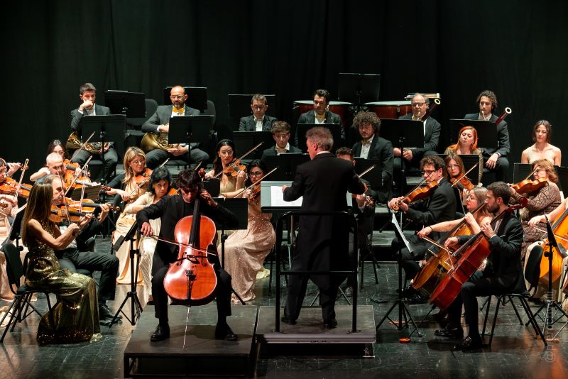 Immagine del post 775 - Murgia Altamura, Teatro Mercadante incantato tra eleganza e potenza - Murgia