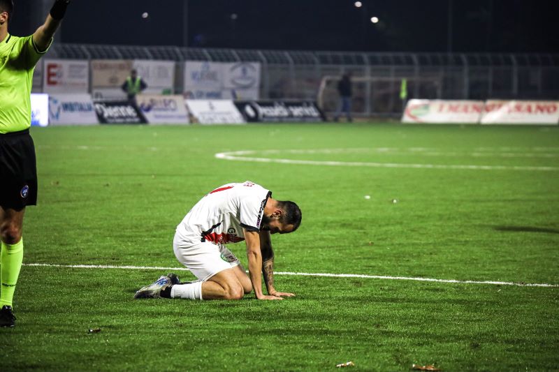 Altamura, calcio: 3-1 del Crotone al D’Angelo - Murgia