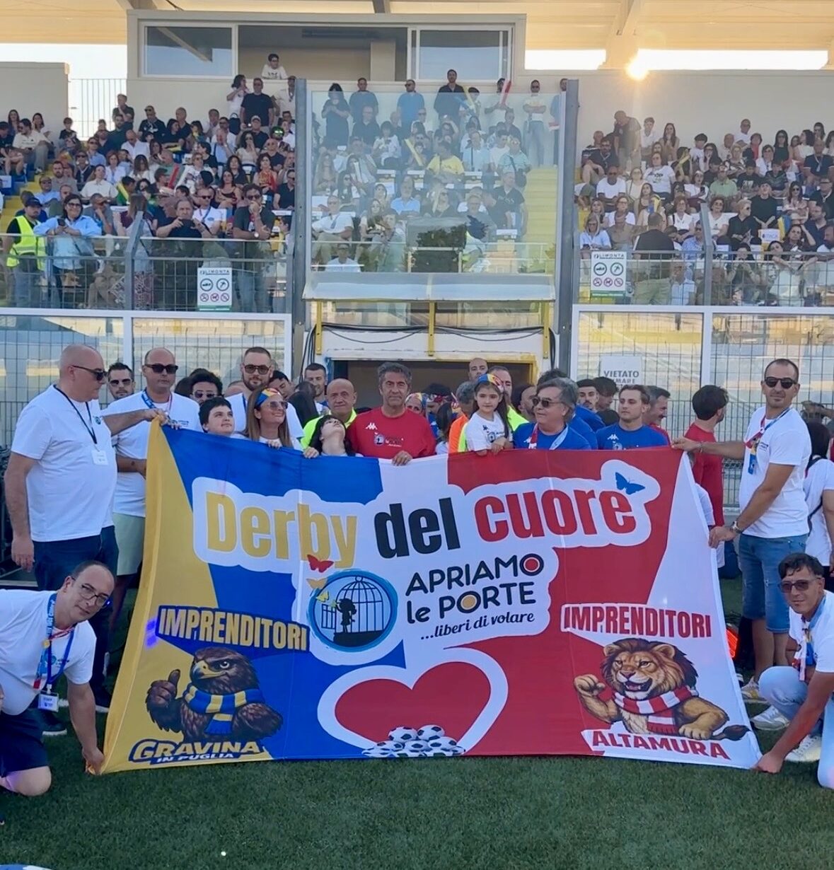 Immagine del post 21965 - Murgia Derby del Cuore da record: tutto esaurito allo stadio di Gravina. Grande festa tra sport, emozioni e solidarietà - Murgia
