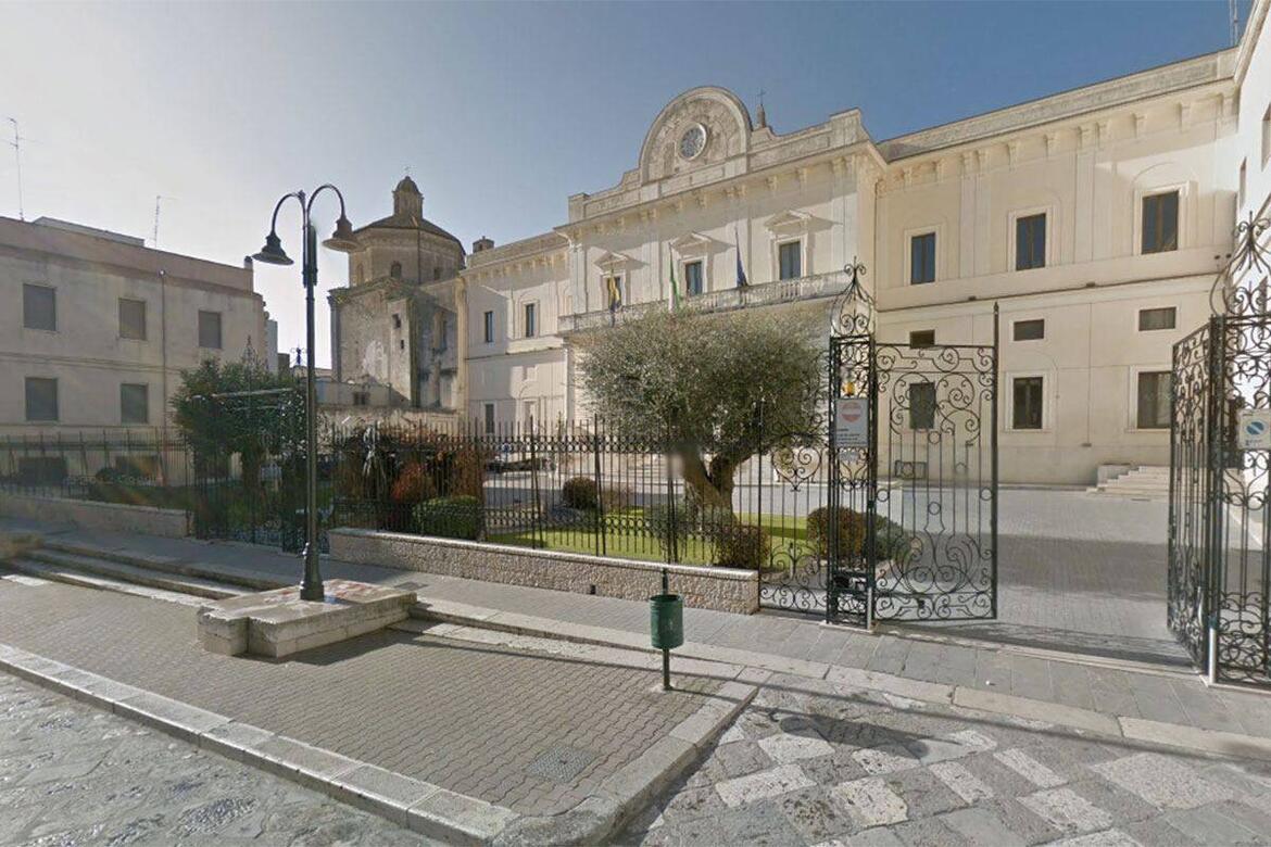 Immagine del post 15331 - Murgia 10mila euro per le giostre inclusive del Parco via Fleming: contributo regionale a Gravina in Puglia - Murgia